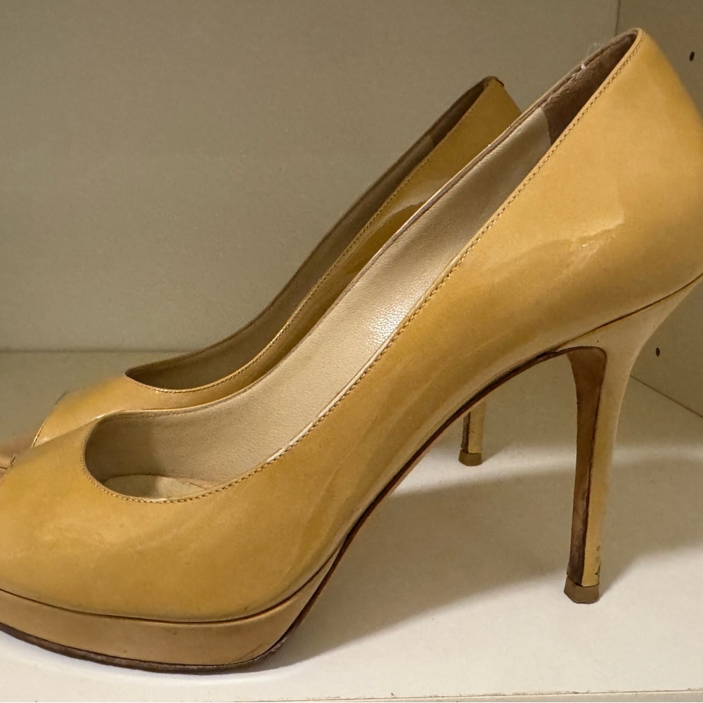 Jimmy Choo - Picture 2 of 5